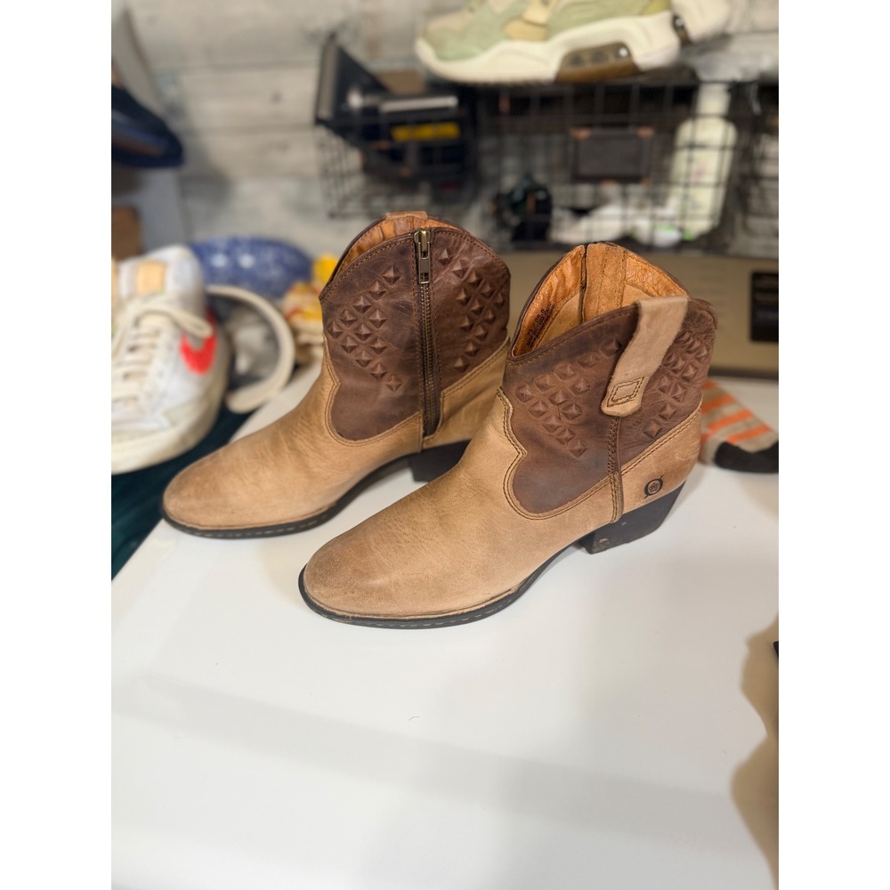Born Kerri Booties Women 7.5 Tan Brown Good Western Embossed Leather Ankle Boots